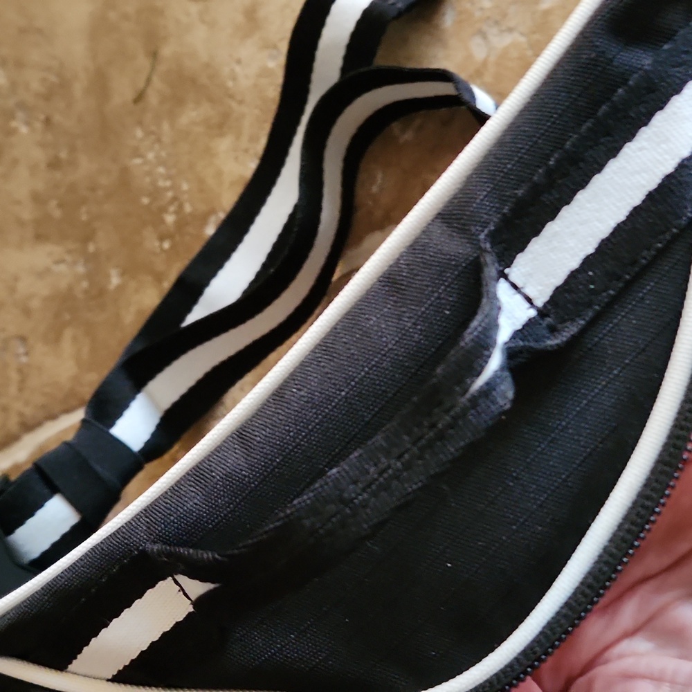 Nike Black and White Belt Bag - Picture 7 of 7
